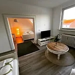 Wunderschoene 3-zimmer Fuer 6 Personen アパート