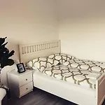 Wunderschoene 3-zimmer Fuer 6 Personen Bréma