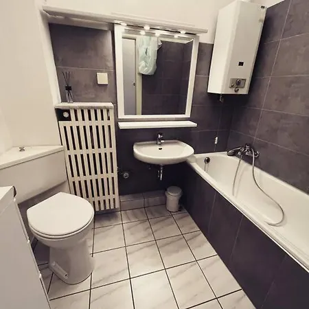 Wunderschoene 3-zimmer Fuer 6 Personen Apartman *