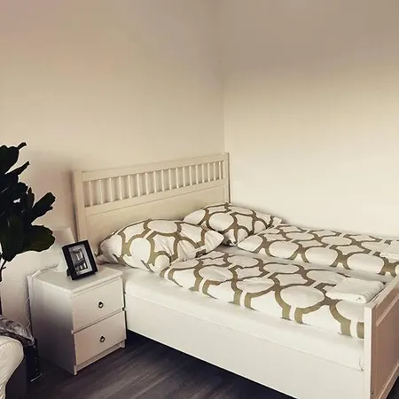 Wunderschoene 3-zimmer Fuer 6 Personen Bréma