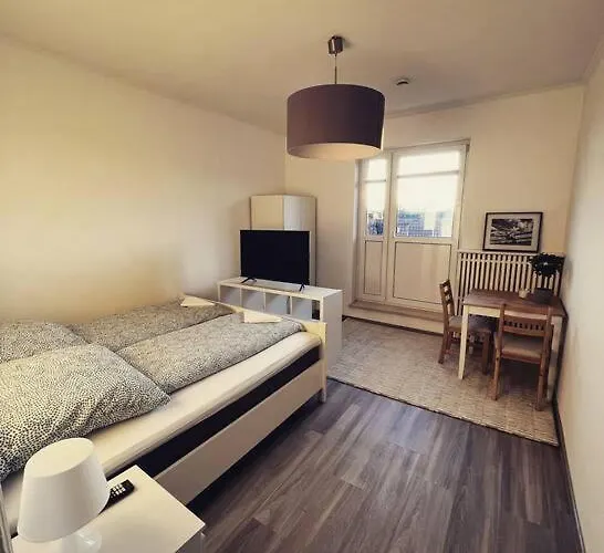 Апартаменты Wunderschoene 3-zimmer Fuer 6 Personen Бремен