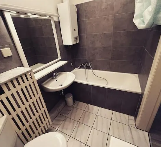 Wunderschoene 3-zimmer Fuer 6 Personen Bremen